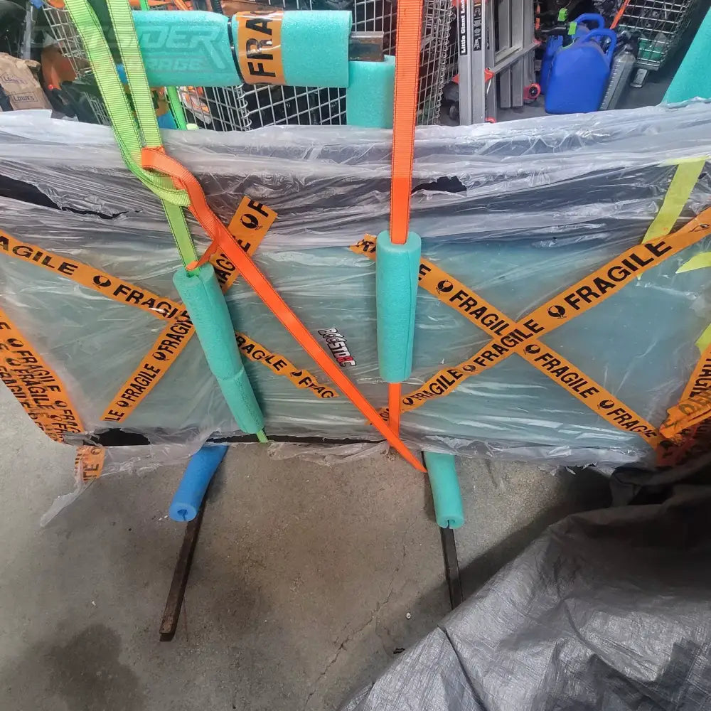 R32 Sedan Front Windshield Glass
